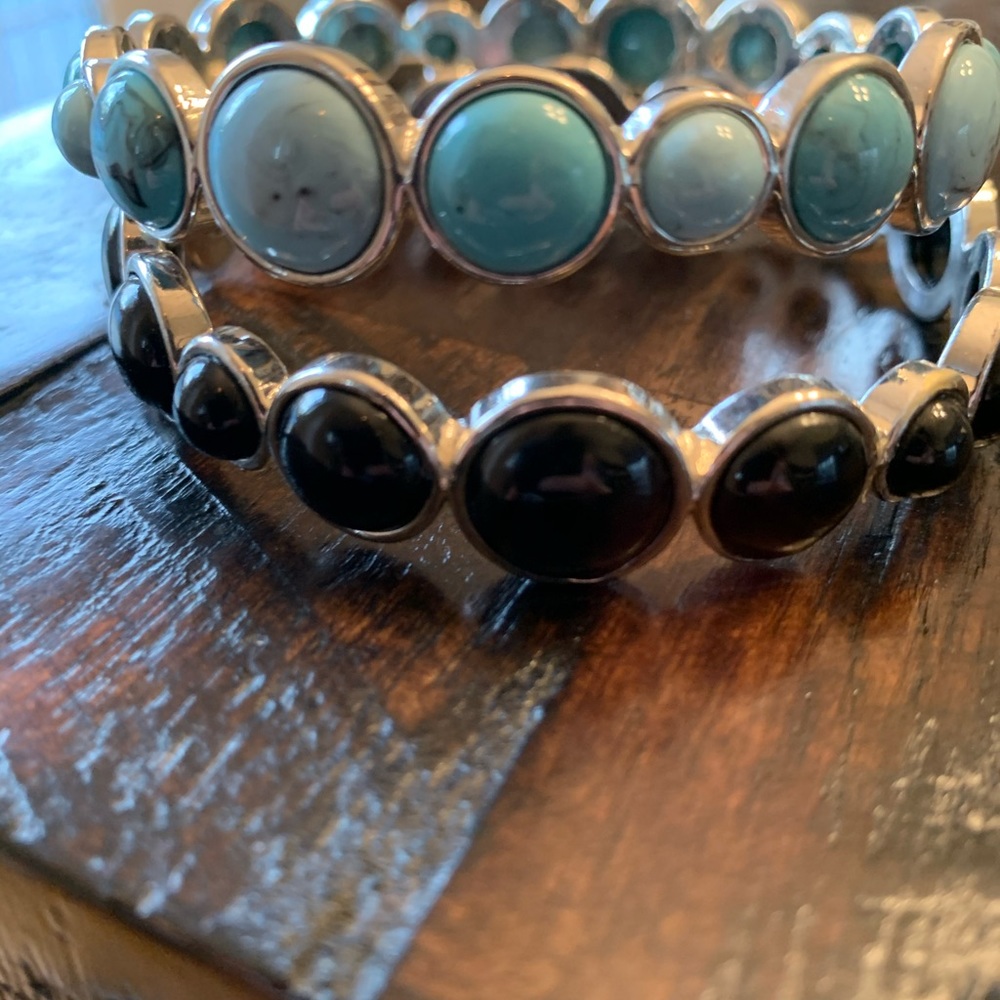 Bangle bracelet - Picture 2 of 3